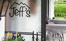 Jeff'S - Rooms With A Mountain View
